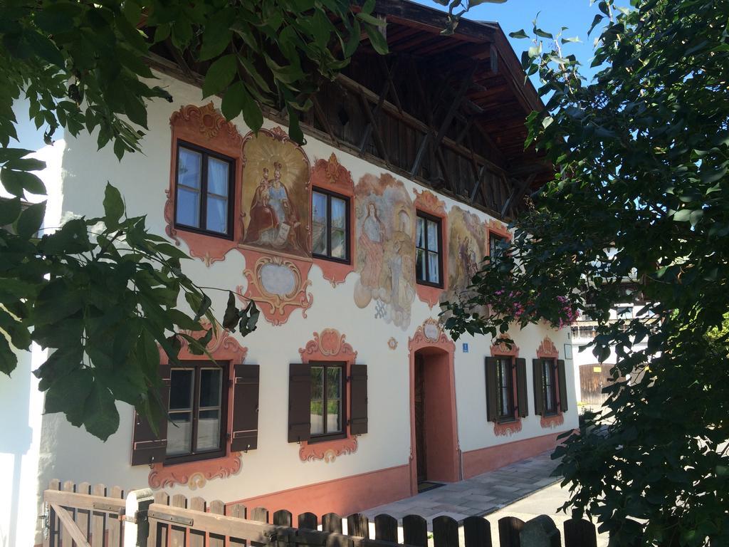 Ferienwohnungen Im Lueftlmalereck, Mussldomahaus 오버아머가우 외부 사진